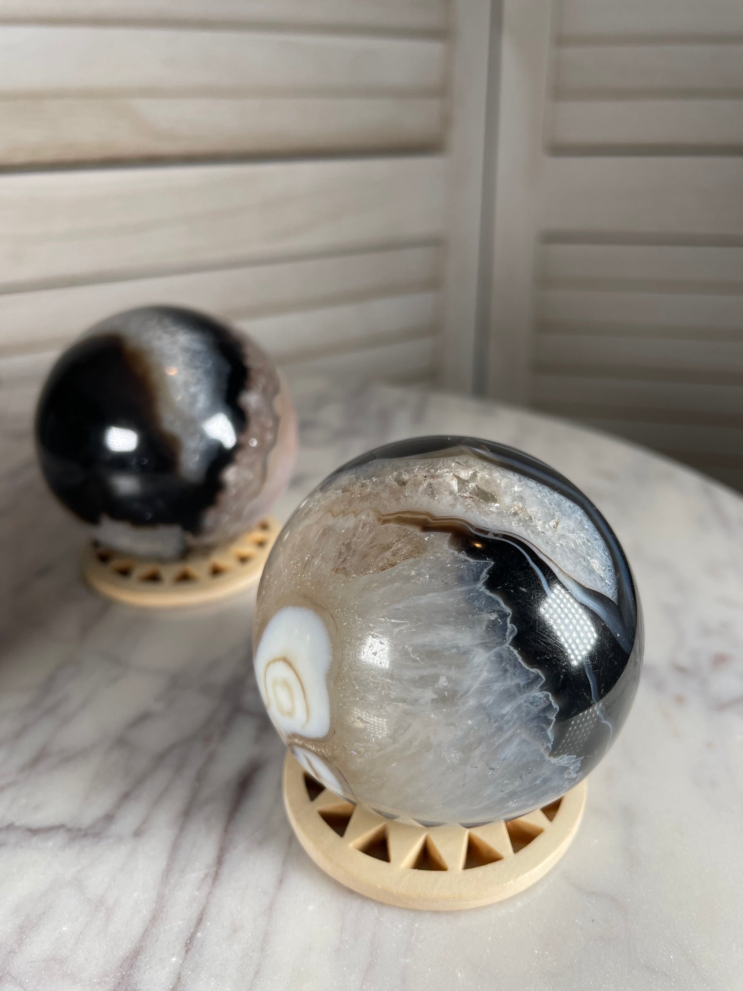 Black Phantom Agate Spheres