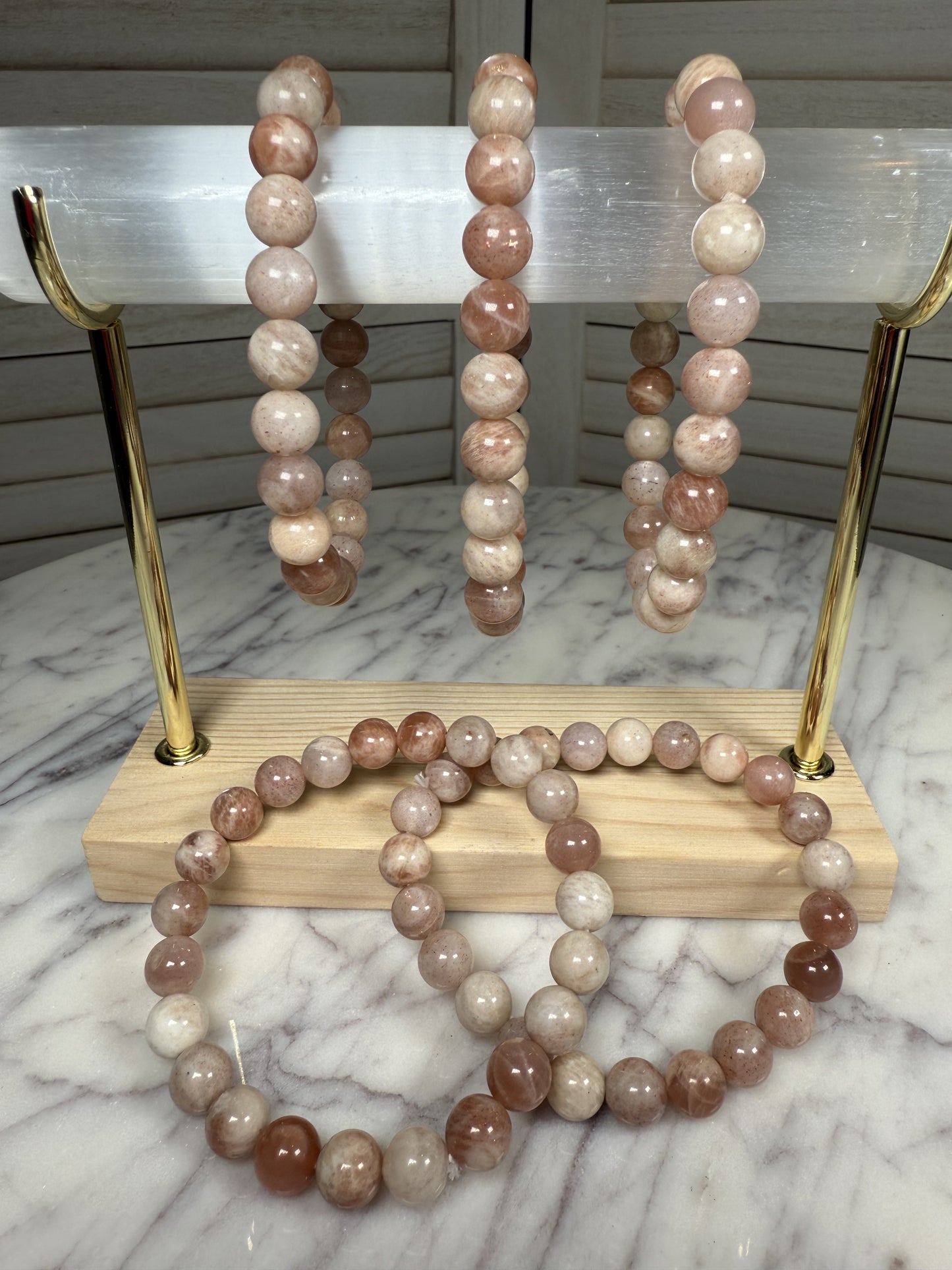 8mm Flower Agate Bracelet