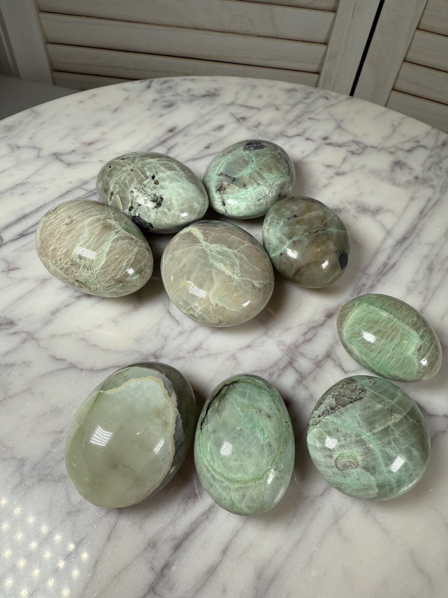 Garnierite Palm Stone