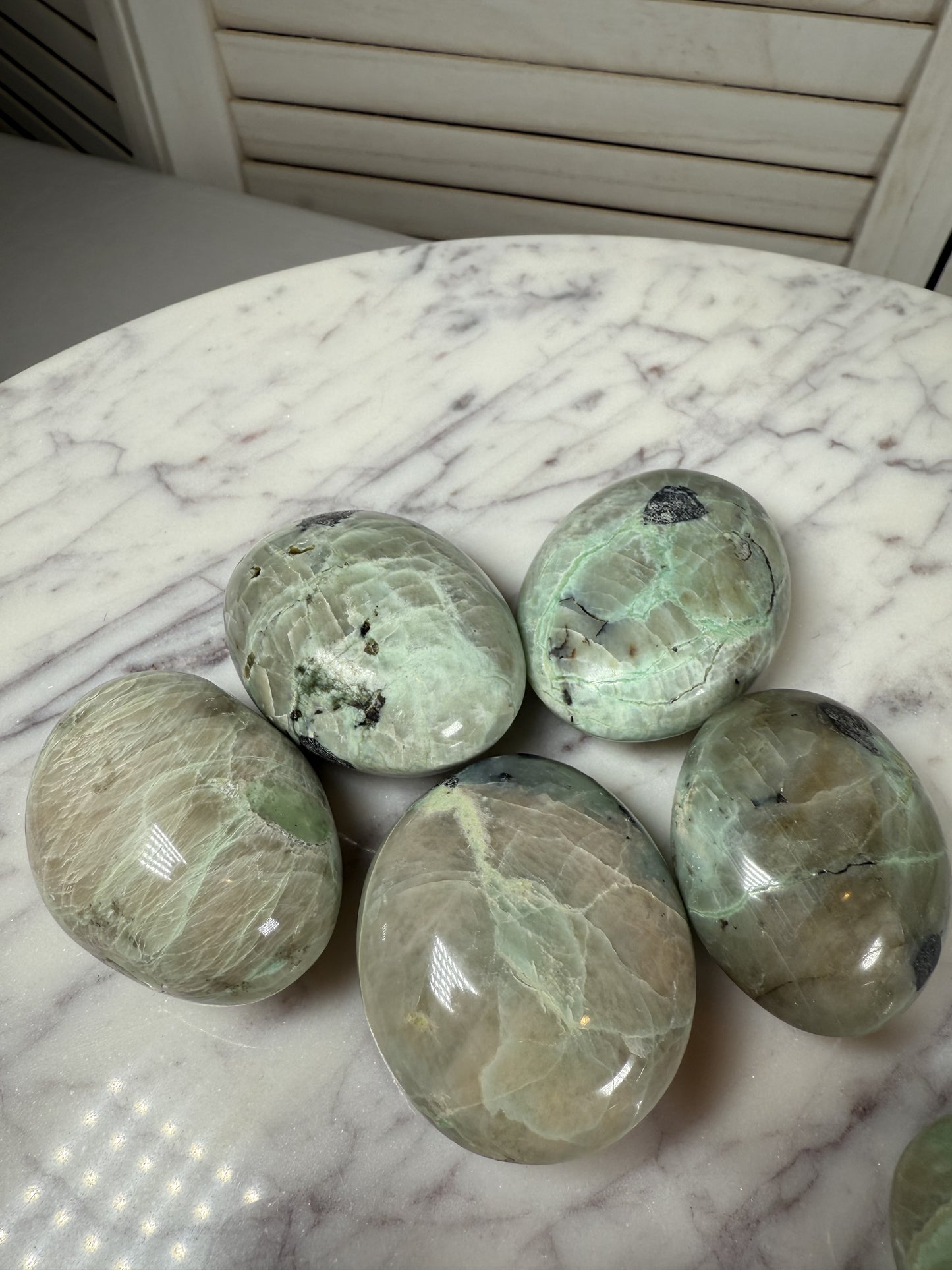 Garnierite Palm Stone