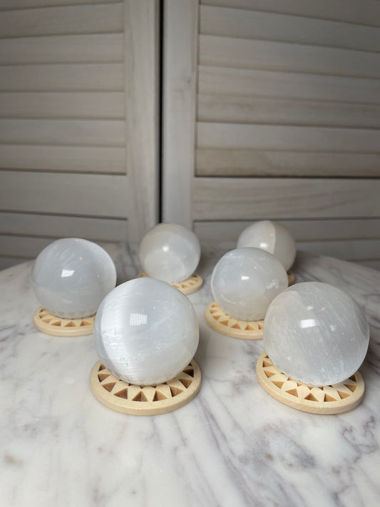 Selenite Spehere