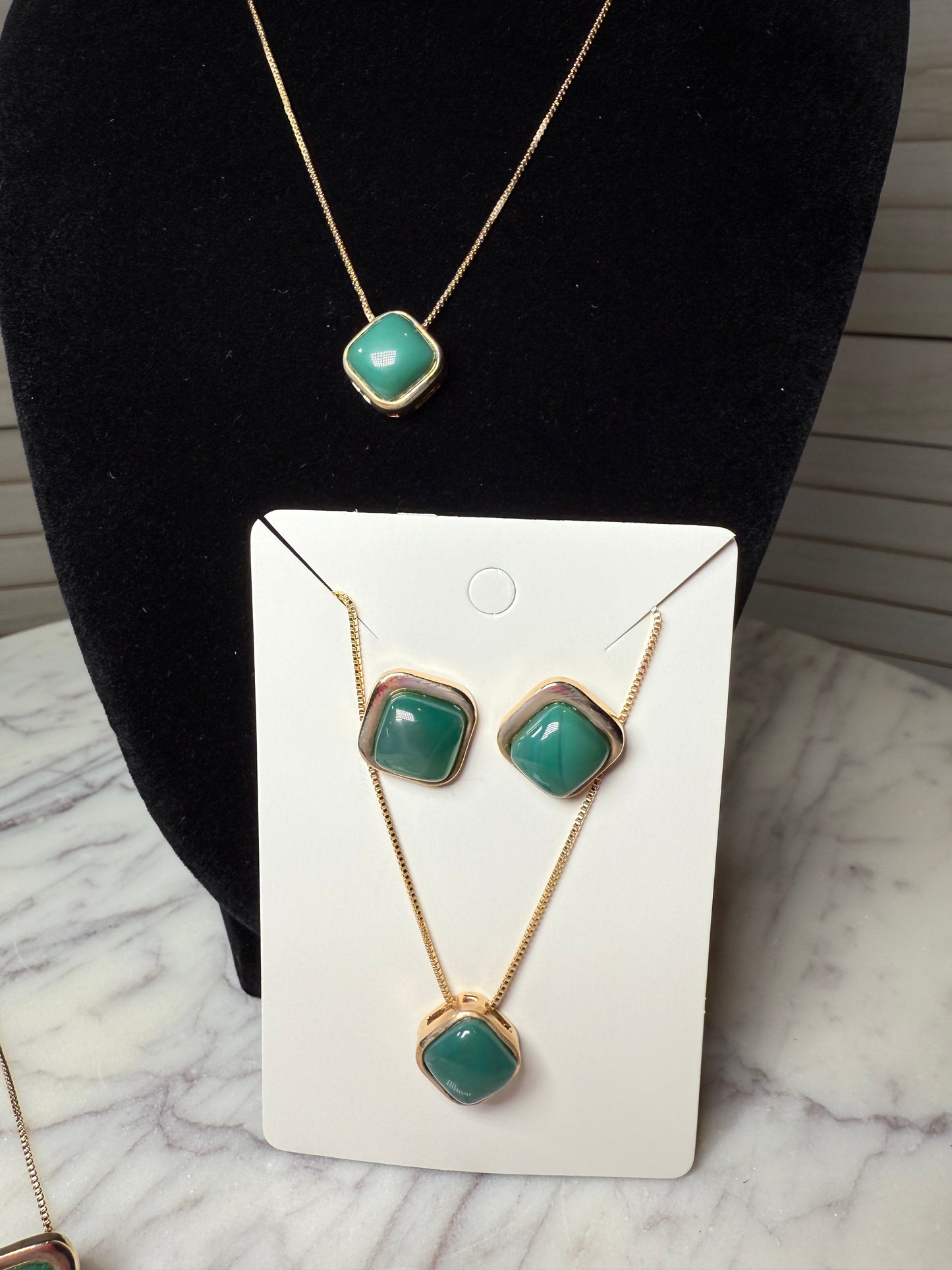 Green Aventurine Earrings and Necklace Set