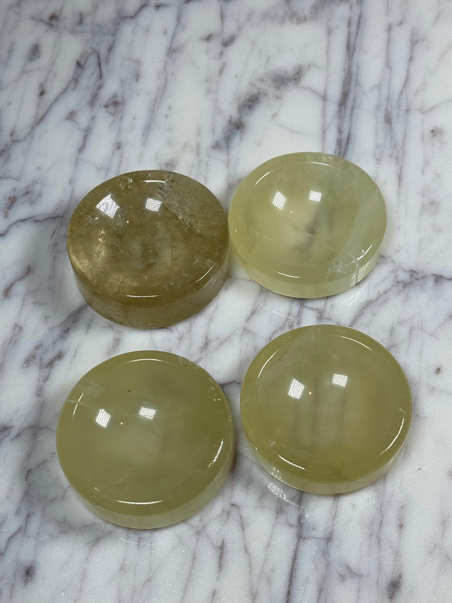 Lemon Quartz Small Dish / Sphere Holder