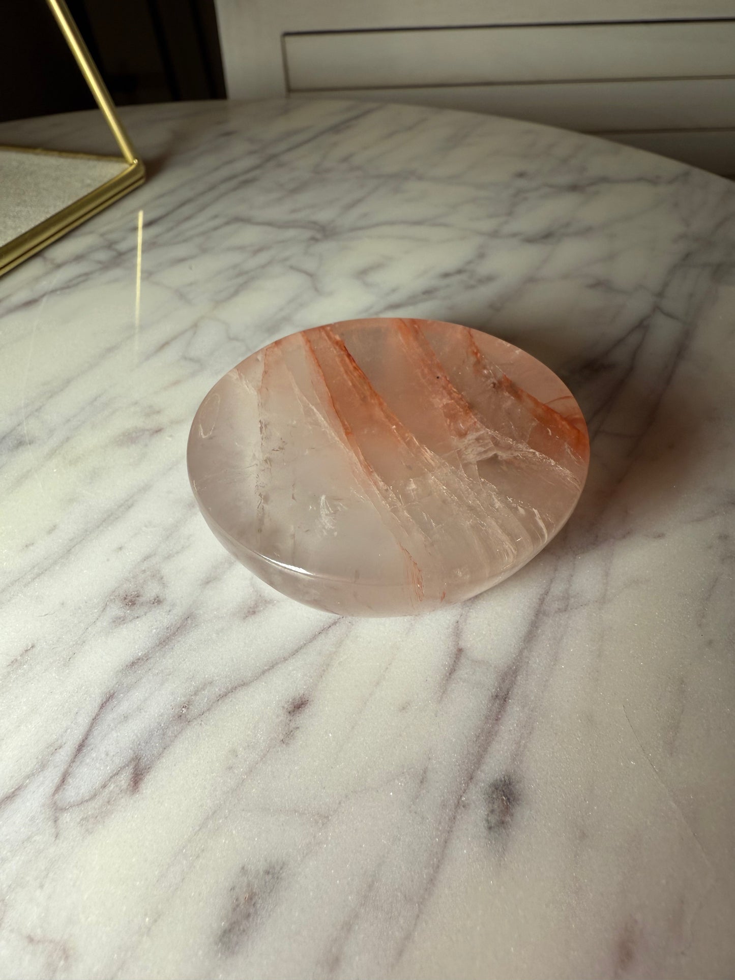 Red Quartz Small Dish / Sphere Holder