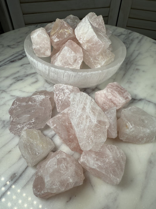 Rose Quartz - Raw Stone
