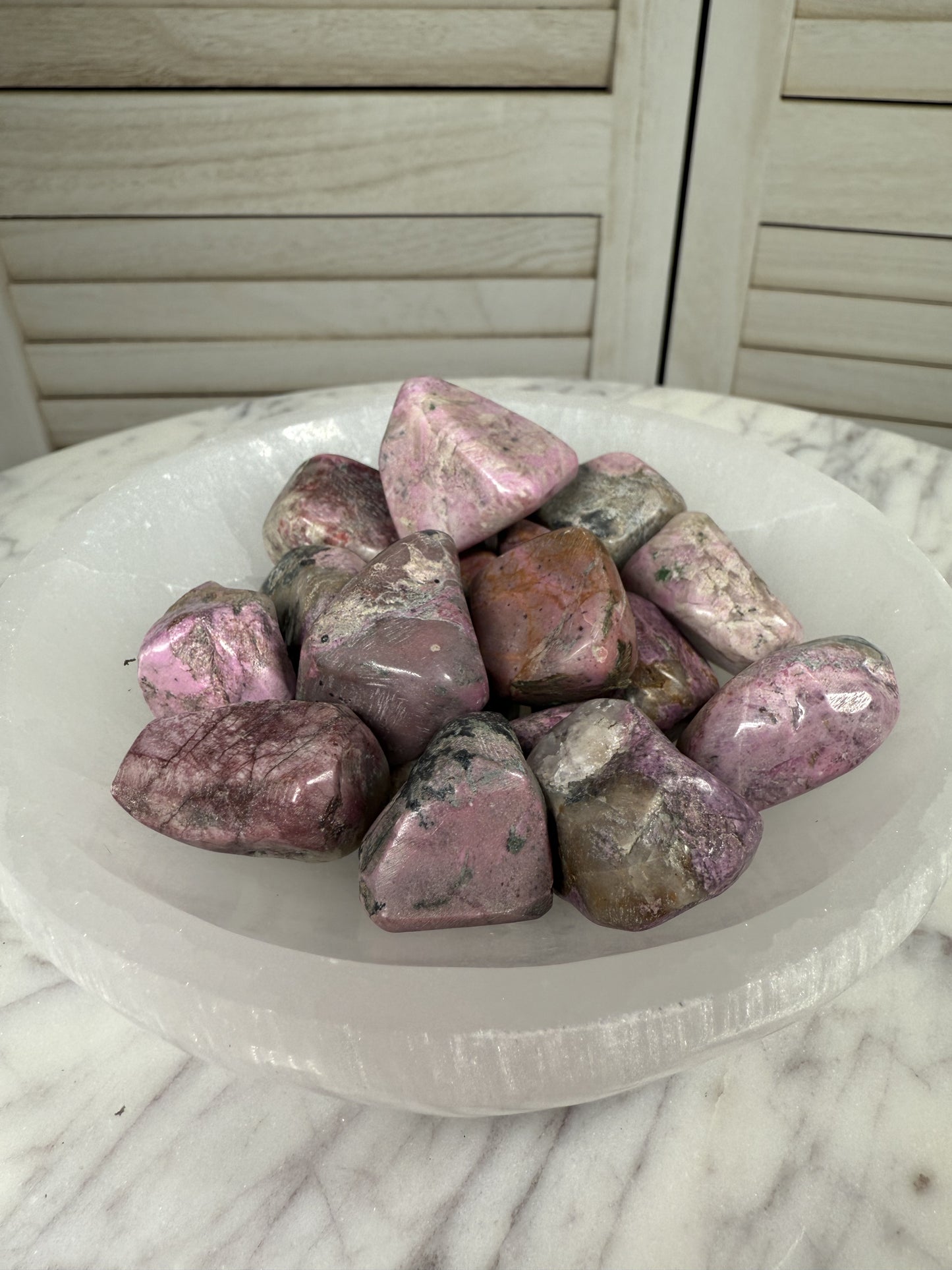 Cobalto Calcite Tumble Stone